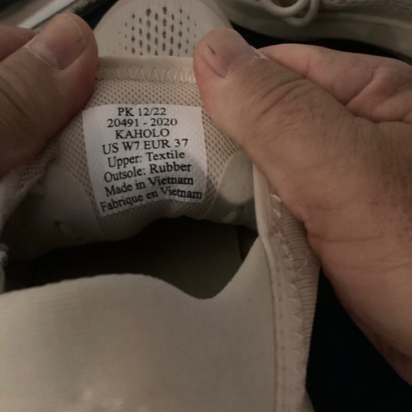 OLUKAI KAHOLO WOMANS TAN/TAPA - Picture 9 of 16